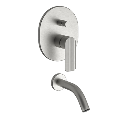 Single handle bath/shower set.